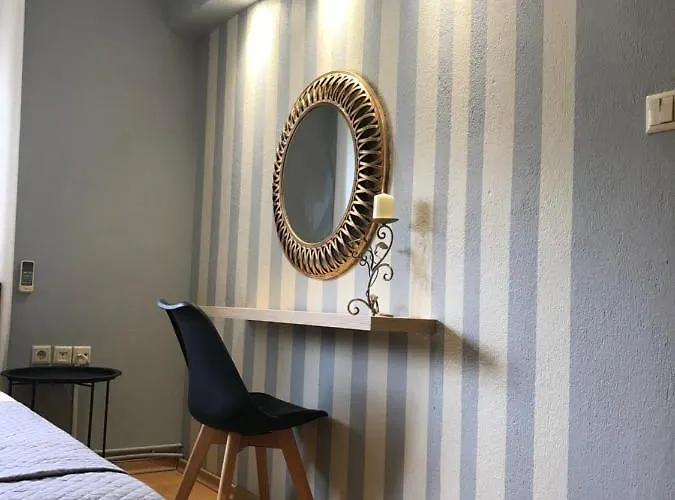 Georgia's Cozy #1 Apartment Kavala