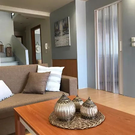 דירה Georgia's Cozy #1 *