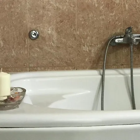 דירה Georgia's Cozy #1 קאבאלה