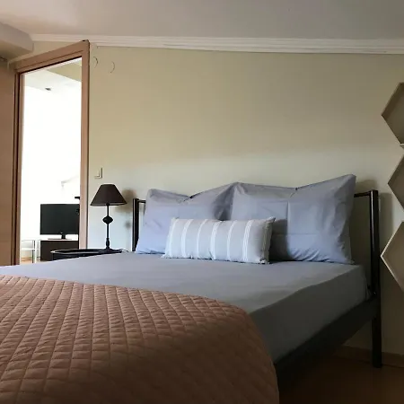 דירה Georgia's Cozy #1 *